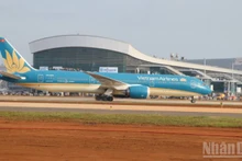 Premier vol d'essai à l'aéroport international de Long Thanh