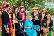 L’Union des femmes à tous les niveaux accompagne les femmes des minorités ethniques et des régions montagneuses dans le développement économique. Photo: PNVN