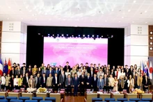 Les intervenants participent au colloque « Questions contemporaines en économie, gestion et business » (CIEMB 2025), organisé les 27 et 28 novembre.