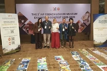 Le jury procède à l'évaluation des œuvres en compétition. Photo : baoquocte.