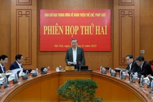 Le secrétaire général To Lam préside la 2e réunion du Comité directeur central de la réforme institutionnelle, tenue le 17 décembre à Hanoï.