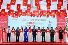 Ouverture d'une série d'expositions spéciales sur le site patrimonial de la Cité impériale de Thang Long. Photo : KTĐT.