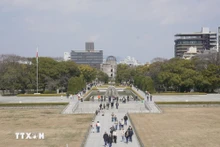 Au parc du mémorial de la paix d'Hiroshima. Photo : VNA.