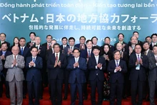 Le Premier ministre Pham Minh Chinh participe au Forum de coopération locale Vietnam-Japon