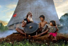 La responsabilité et le dévouement des membres du Parti éclairent les villages de montagne. Photo : mia.vn