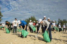 Environ 3,2 tonnes de déchets ont été collectées lors de l'événement Hue Plogging 2025. Photo : khamphahue.