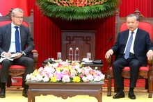 Le leader du PCV To Lam reçoit le directeur du groupe danois A.P. Moller - Maersk