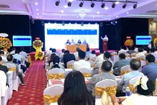 Lors de la conférence. Photo : NDEL.