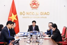 Entretien téléphonique entre des diplomates vietnamiens et philippins. Photo : ministre vietnamien des Affaires étrangères.