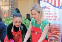 Les ambassadeurs à la découverte du Têt traditionnel du Vietnam