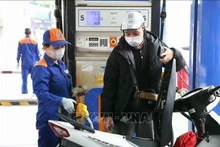 La généralisation de l’E10 s’inscrit dans la stratégie nationale de transition énergétique visant à réduire les émissions de gaz à effet de serre, diversifier les sources d’énergie et promouvoir un développement plus durable. Photo : VNA.