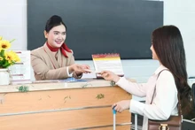 Pendant les vacances du Têt, du 14 au 22 février, l'aéroport international de Phu Quoc a géré 767 vols et accueilli plus de 260 473 passagers. Photo : VNA.