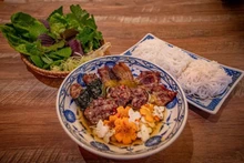 Le bun cha servi au restaurant à Portland, aux États-Unis (Photo : The Paper Bridge).