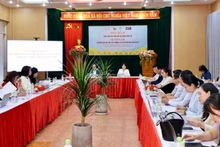 L’Union des femmes de la province de Dak Lak et l’organisation APHEDA organisent une table ronde visant à promouvoir le rôle des femmes élues. (Photo : Kim Bao/daklak.gov.vn)