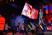 Le programme télévisé « Deux mains pour bâtir une patrie » à Ho Chi Minh-Ville