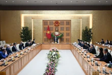 Le Premier ministre Pham Minh Chinh reçoit Philipp Rösler, président du Forum économique Suisse–Vietnam