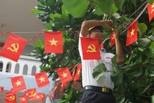 Les forces armées et la population de Truong Sa nourrissent de grandes attentes à l’égard d’une nouvelle phase de développement du Vietnam