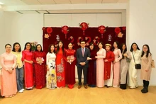 « Printemps du pays natal » renforce la solidarité et promeut l’image du Vietnam en République de Slovénie