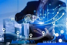 Hue accélère sa transition numérique, des marchés traditionnels aux villages de métiers