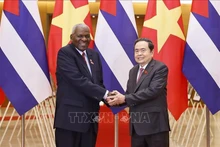 Le Vietnam prend en haute considération et souhaite approfondir ses relations avec Cuba