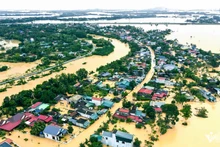 Le bilan du typhon Bualoi, des pluies diluviennes et des crues continue de s’alourdir