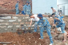 Aider de toute urgence la population à se reloger et à stabiliser sa vie