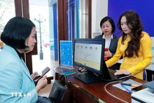 La mise en place d'un environnement de service public transparent est un fondement essentiel pour maintenir l'ordre et la discipline, et pour prévenir et combattre la corruption. Photo : VNA.