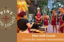 Les touristes étrangers découvrent l’art culinaire vietnamien