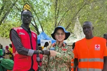 Activité CIMIC empreinte de sens des médecins militaires vietnamiens à Bentiu, au Soudan du Sud.