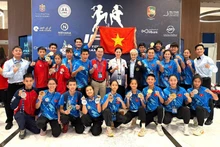 L'équipe vietnamienne aux Championnats du monde juniors 2025. Photo : VNA