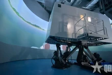 Le système vietnamien de simulation maritime atteint les normes internationales les plus strictes. Photo : qdnd.vn