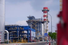La centrale électrique au GNL de Nhon Trach 3 et 4 : La diffusion de l’électricité verte éclaire le rêve d’un Vietnam fort et prospère