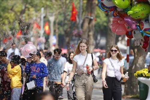 Outre son accessibilité, le Vietnam séduit par la richesse et la diversité de son offre touristique mêlant patrimoine culturel, paysages naturels, gastronomie renommée et stations balnéaires accueillantes. Photo : VNA. 