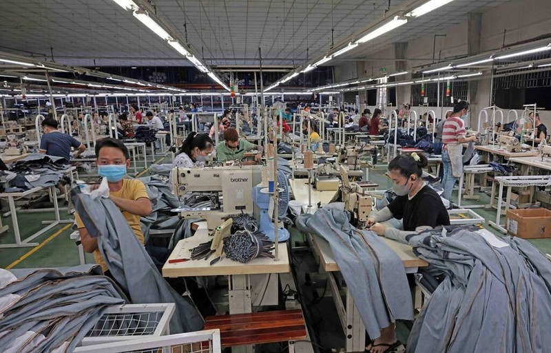 Le textile-habillement est l’une des industries clés du Vietnam, qui contribue de manière significative au chiffre d’affaires total des exportations nationales. Photo : VNA