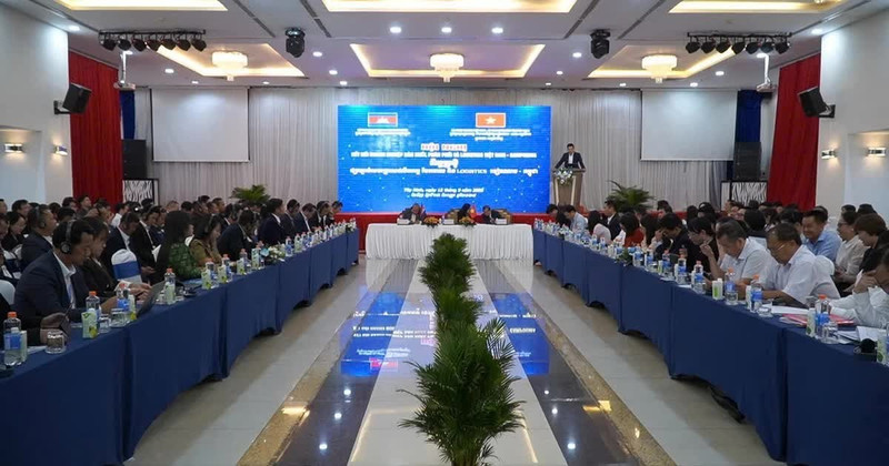 Vue générale de la conférence. Photo : baoquocte.vn