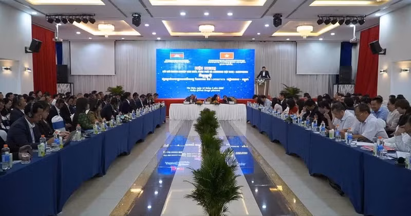 Vue générale de la conférence. Photo : baoquocte.vn