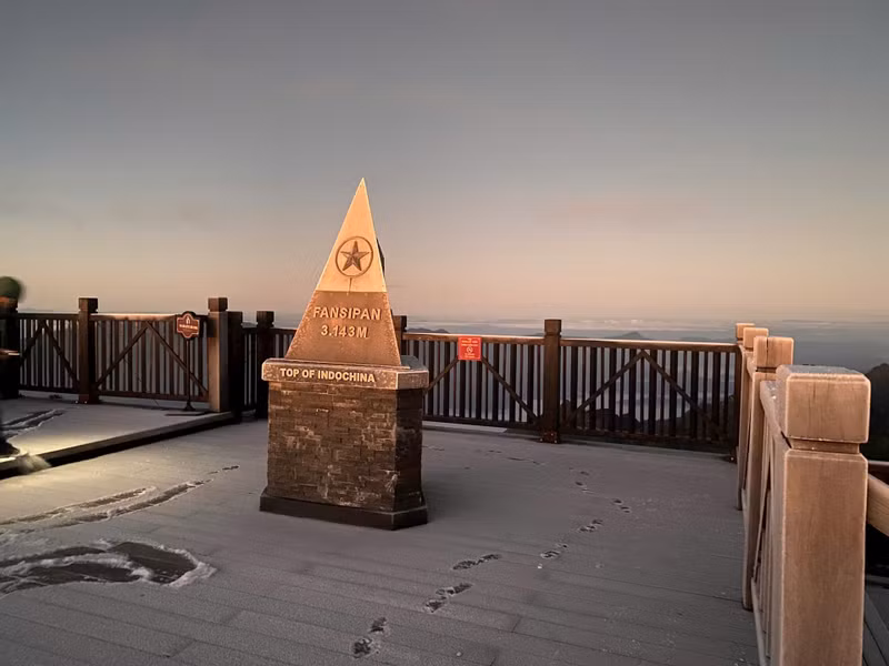 Si le froid se poursuit conformément aux prévisions météo, la neige persistera. Photo : Sun World Fansipan Legen