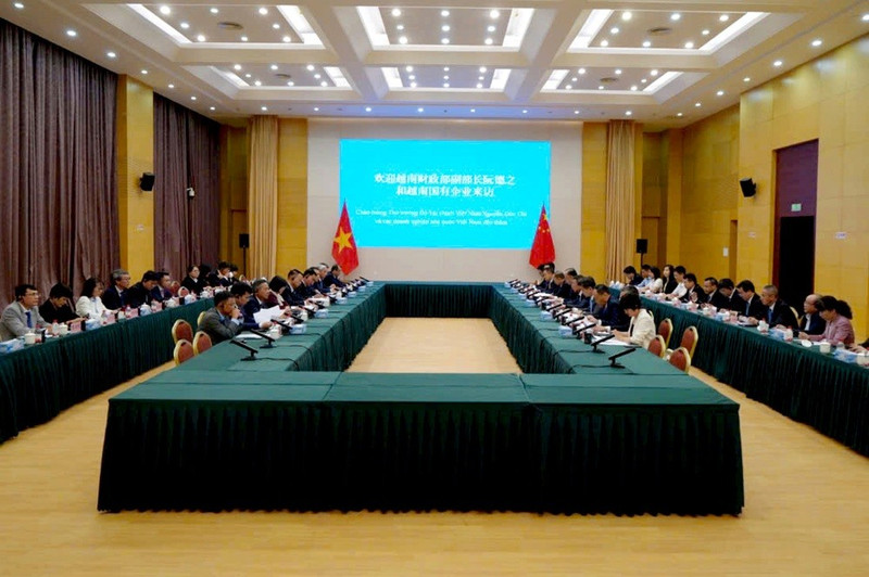 Vue générale de la séance de travail. Photo : baodautu.vn
