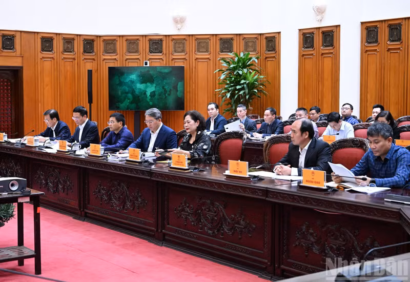 Les délégués assistent à la réunion. Photo : Tran Hai/NDEL