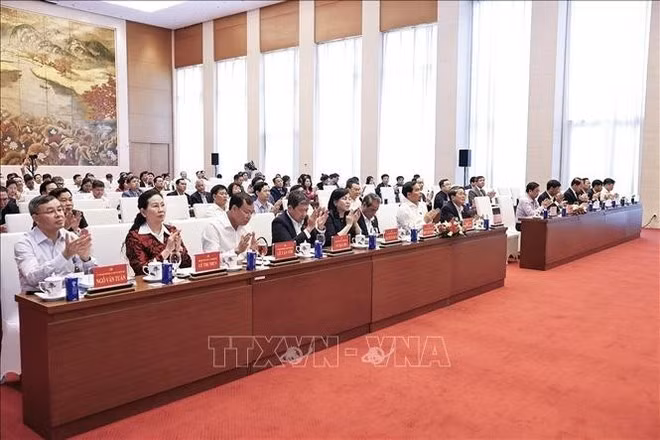 La conférence de bilan sur la prévention et la lutte contre la corruption, le gaspillage et les pratiques malsaines au sein de l’organisation du Parti de l’Assemblée nationale. Photo : VNA