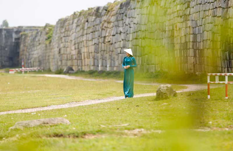 Reconnue par l’UNESCO comme site du patrimoine culturel mondial le 27 juin 2011, la citadelle des Hô est considérée comme un exemple exceptionnel du nouveau style de ville impériale d’Asie du Sud-Est. Photo : Ngo Nhung/thanhnien.vn