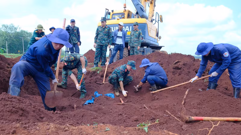 L'équipe K72 du Commandement militaire de la ville de Dong Nai remplit ses fonctions sans jour de congé. Photo : NDEL