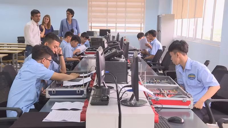 Actuellement, la proportion de travailleurs ayant un certificat de formation professionnelle est d’environ 25% au Vietnam. Photo : CVN
