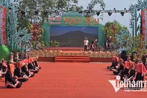 Chez les Dao, un rituel ancestral pour protéger la forêt