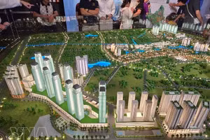 Paysage le long du boulevard Thang Long. Le plan directeur repose sur un modèle urbain qualifié de «multi-niveaux, multi-couches, multi-pôles et multi-centres. Photo: VNA 