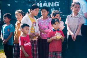 [EN IMAGES] Les regards lumineux des enfants des montagnes du Nord-Ouest