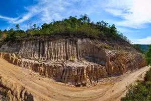 La pente Van Long parmi les 50 paysages naturels incontournables du Vietnam