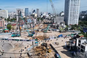 [Photos] Hanoï : le chantier de la future station souterraine S3 du métro prend forme