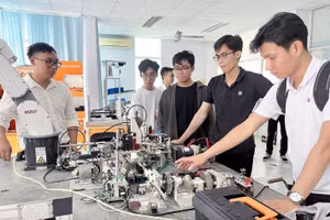 Le Vietnam veut maîtriser au moins dix technologies clés au service de ses produits stratégiques