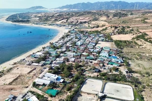 La zone du hameau de Vinh Truong (commune de Phuoc Dinh, province de Khanh Hoa) est située dans le périmètre de planification du projet de centrale nucléaire de Ninh Thuan 1. Photo : VNA.